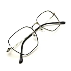 Black Silver Turban Frame at chashma
