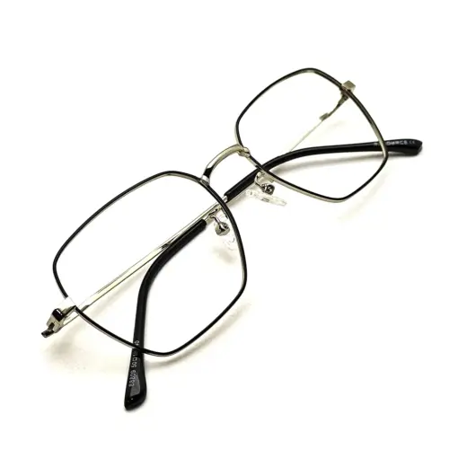 Black Silver Turban Frame at chashma
