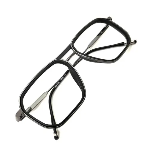 Black Street Style Eyeglasses at chashma