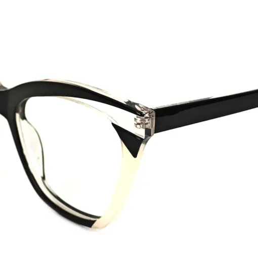 Black Bold Cat-eye Eyeglasses at chashmah