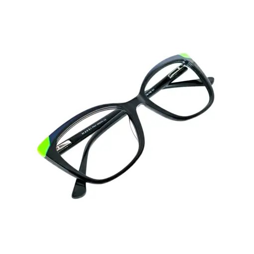 Women eyeglasses at chashmah